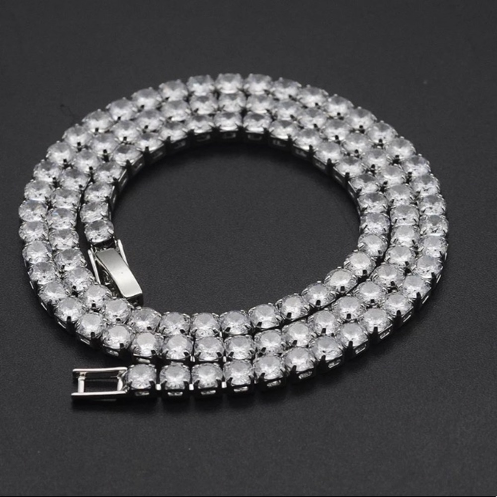 Luxury Diamond Rhinestone Tennis Necklace - Picture 3 of 7
